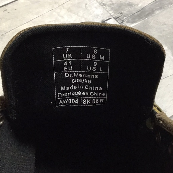 Dr Martens Coburg Unsex Boots - Picture 4 of 7
